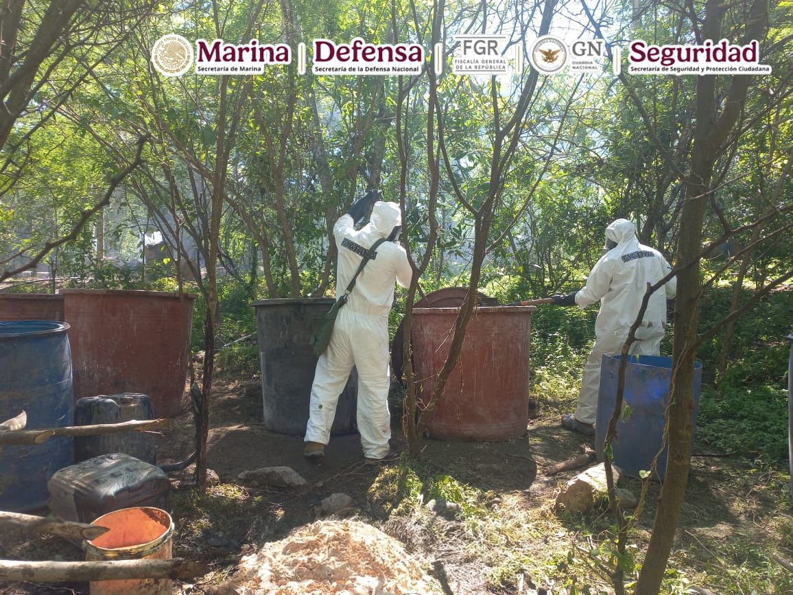 En Durango, desmantelan laboratorios clandestinos y aseguran 21 toneladas de metanfetaminas
